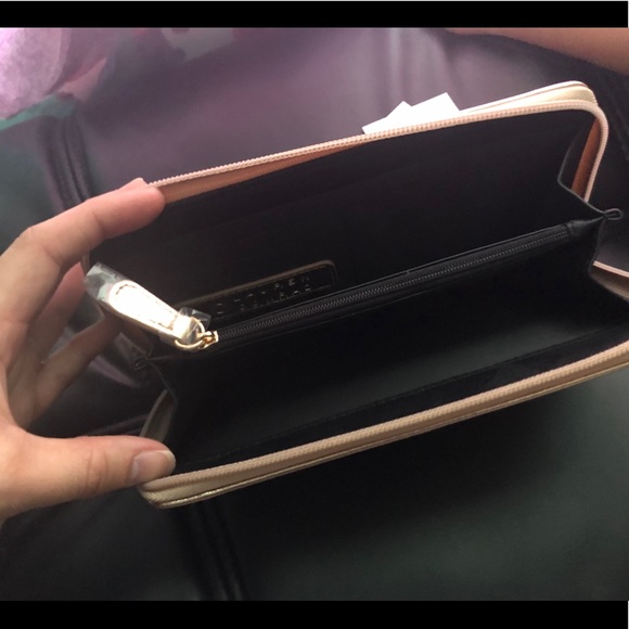 Lauren Conrad gold wallet - Picture 3 of 4